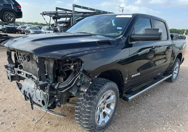 Dodge RAM cena 117700 przebieg: 100573, rok produkcji 2020 z Warszawa małe 326